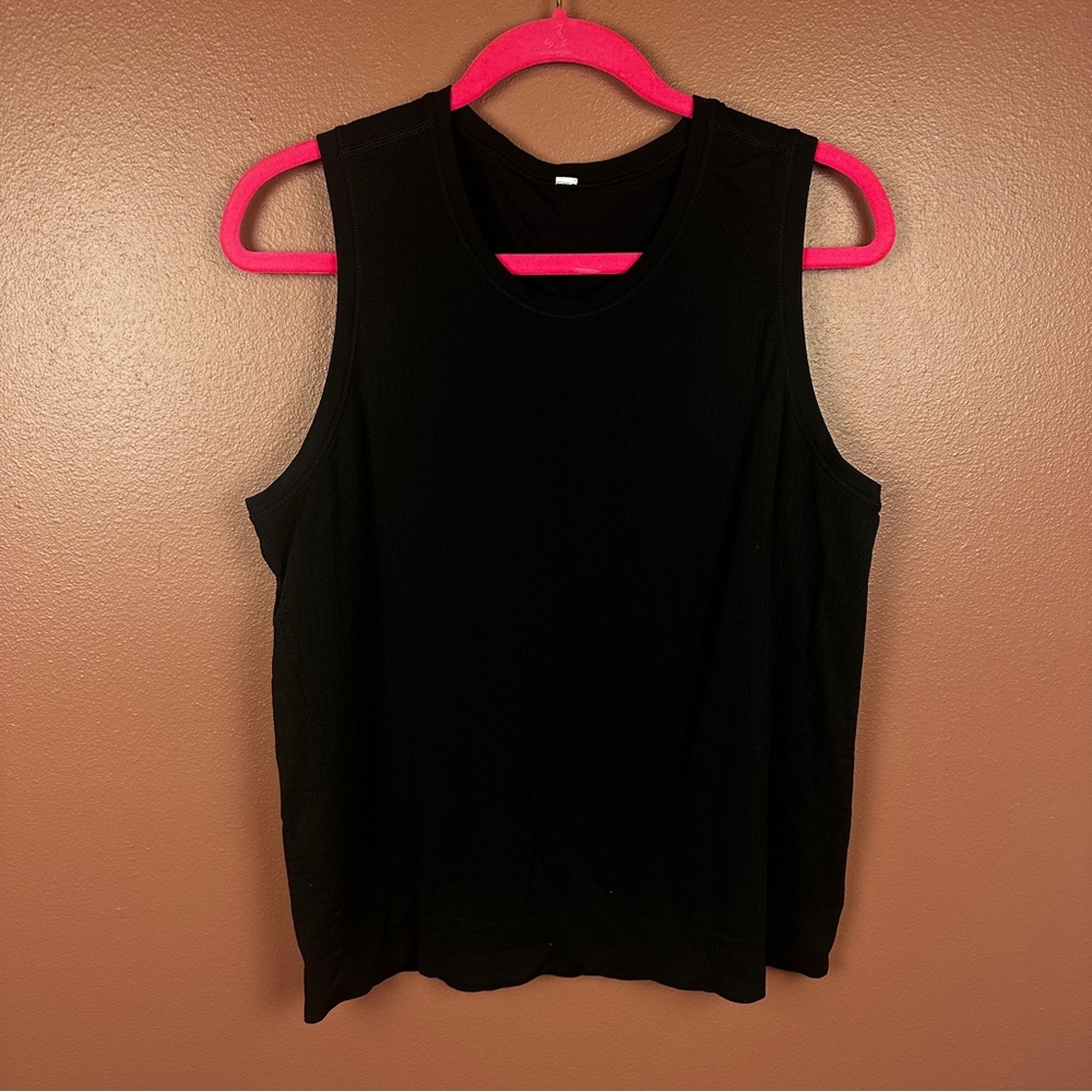 Lululemon Black Sleeveless Women's Tank Top Scoop Neck Seamless Size 8